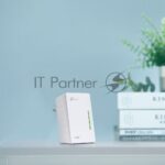 Сетевое оборудование TP-Link TL-WPA4220 300Mbps Wireless AV500 Powerline Extender, 500Mbps Powerline Datarate, 2 10/100Mbps Fast Ethernet ports, HomePlug AV, Plug and Play, WiFi Clone, Single Pack 9