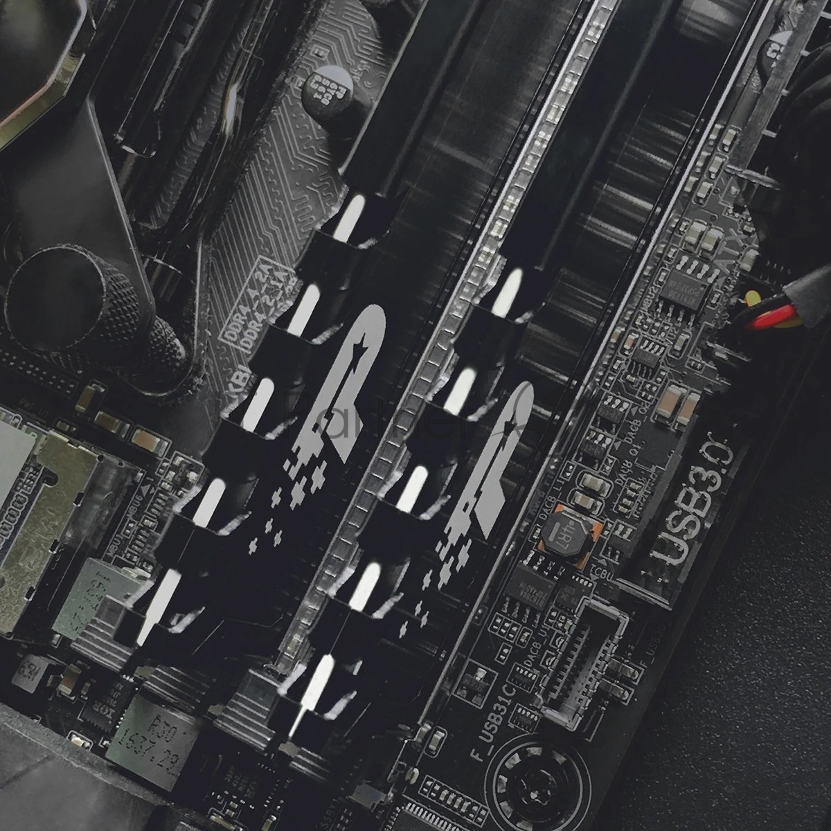 Оперативная память Patriot Memory 8GB DDR4 2666MHz RTL PC4-21300 CL19 DIMM 288-pin 1.2В single rank с радиатором Ret 1